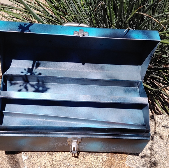 Tool Box - Picture 2 of 3
